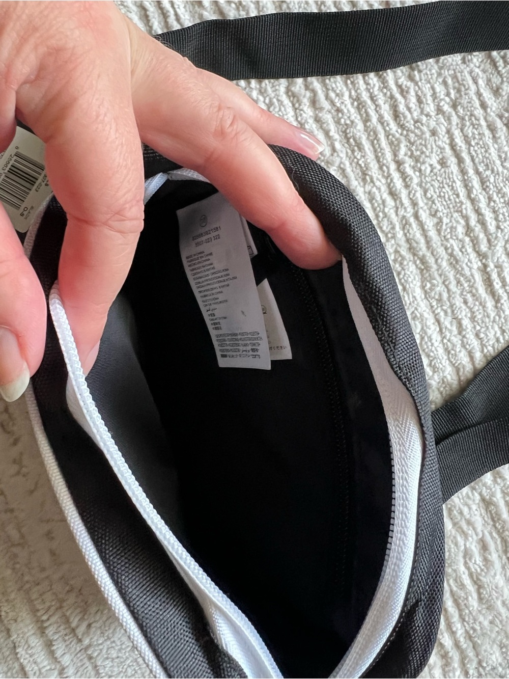 Converse Black Crossbody Bag with White Trim - Picture 4 of 5